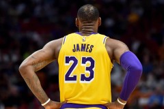 森林狼逆袭之路：兰德尔加盟助力近30场战绩飙升