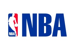 湖人队史新篇章：詹姆斯20000分里程碑，科比荣耀再现，东契奇未来可期